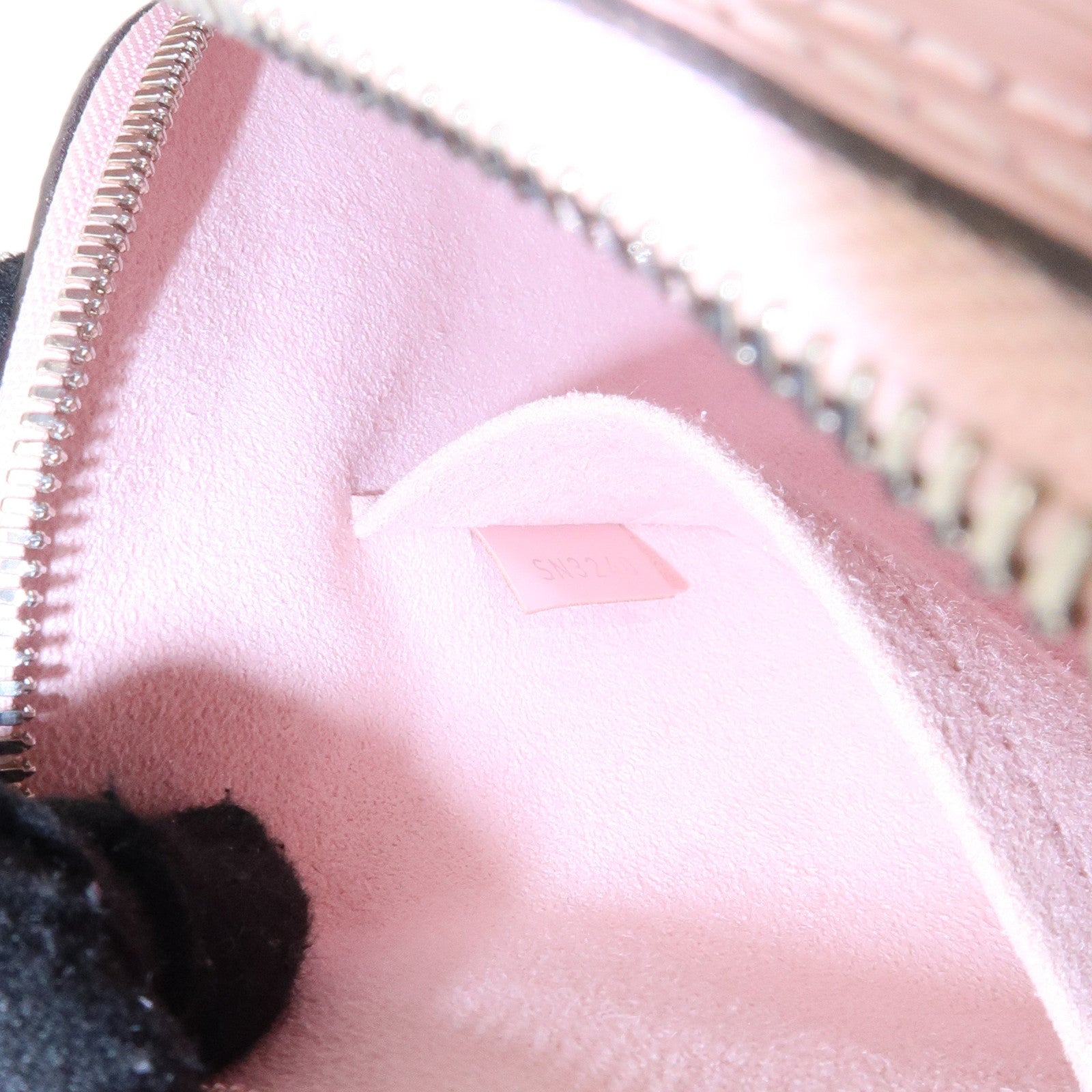 LO-LV bags 2342