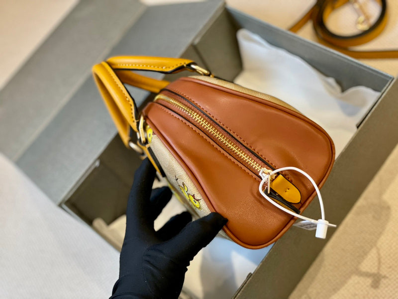 LO - CCH Bags - 211