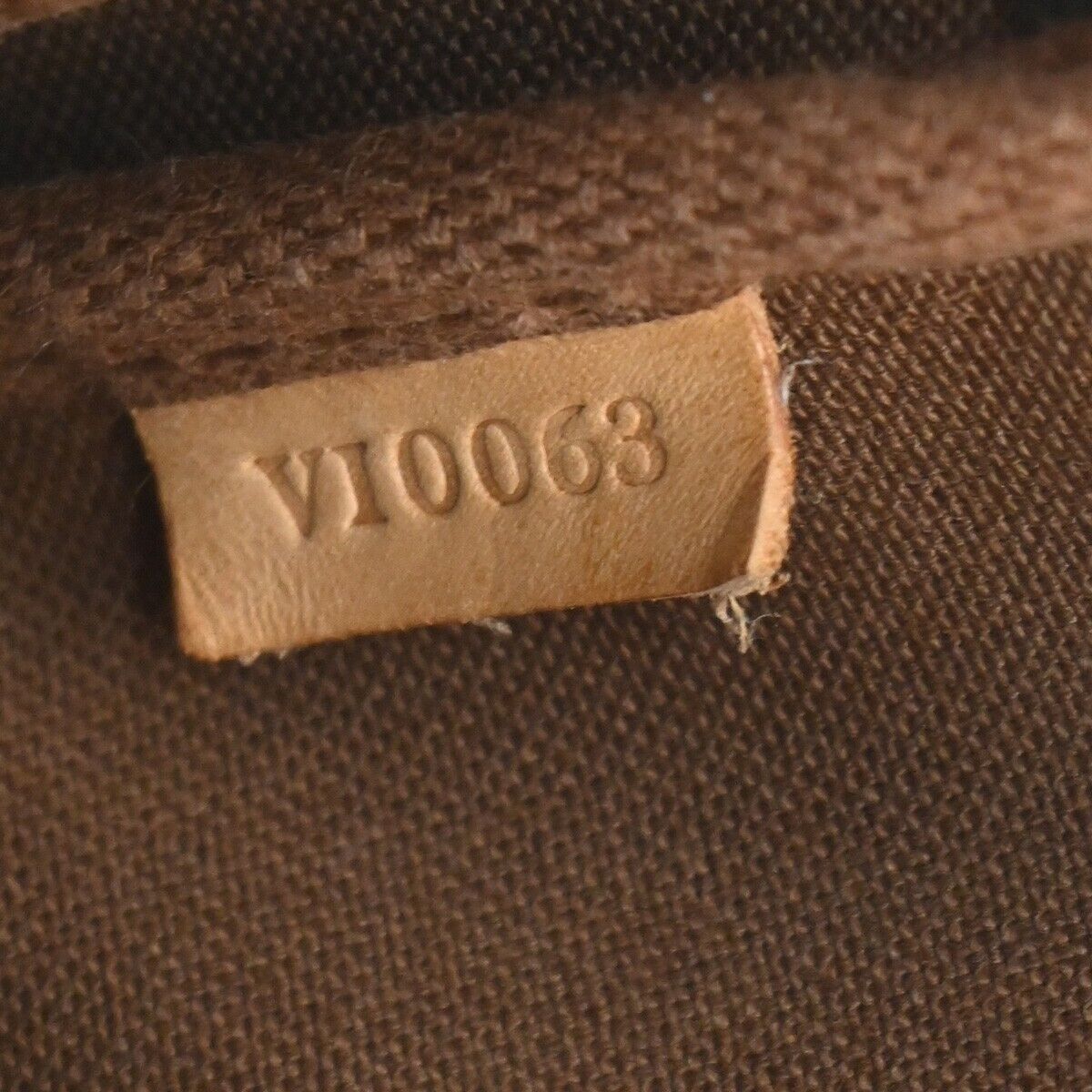 LO-LV bags 874