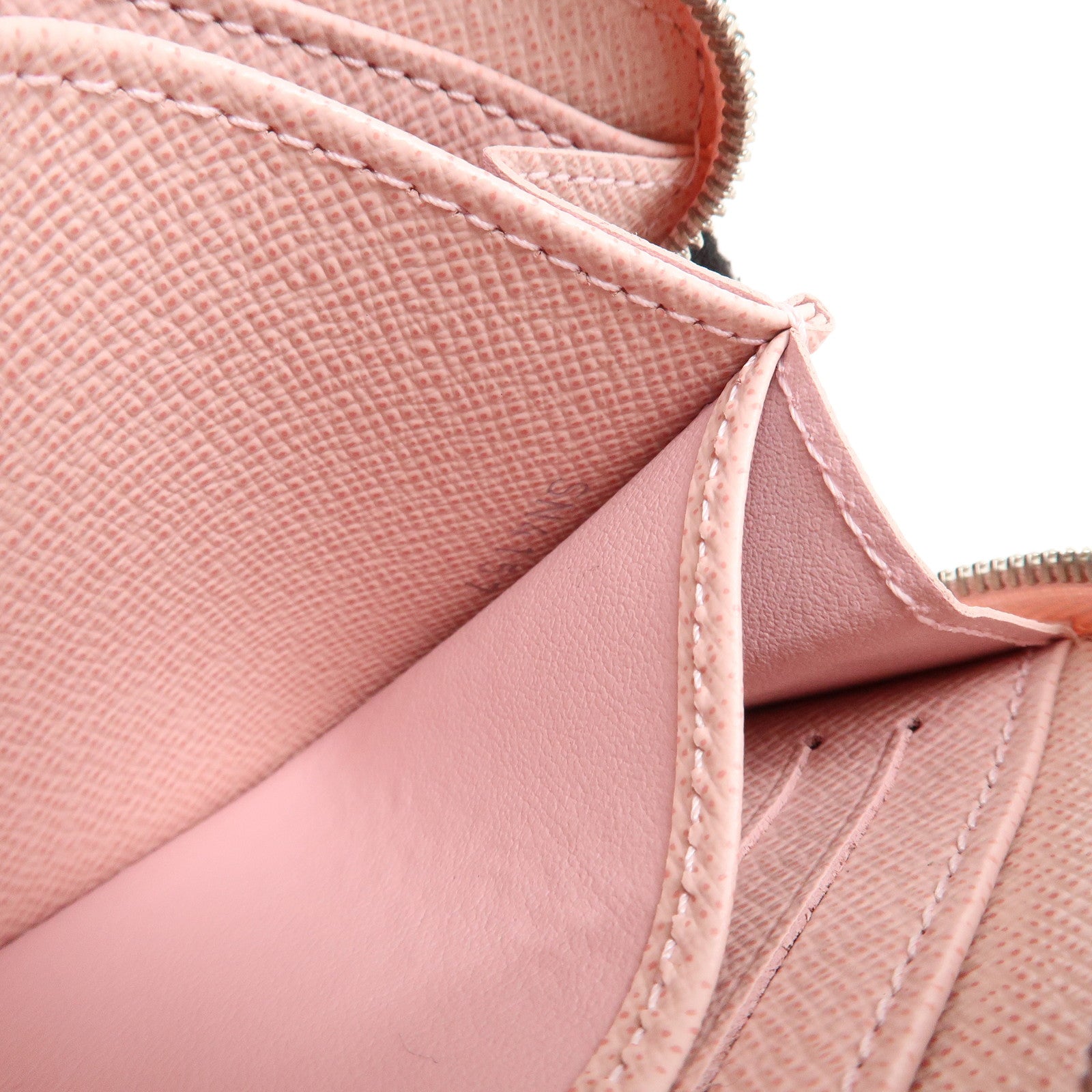 LO-LV bags 3908