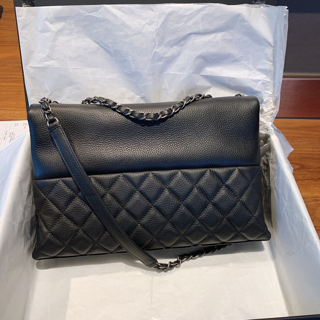 CHL - Flap Bag With Top Handle Black Bag For Women 32LO/12.5in
