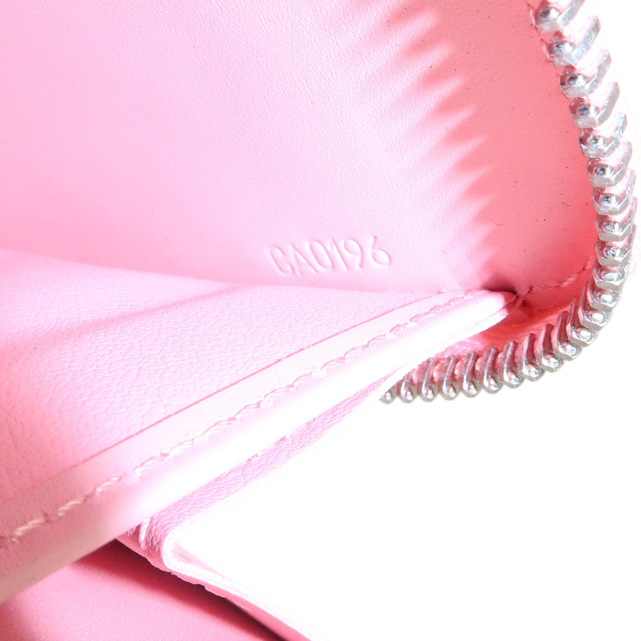 LO-LV bags 3892