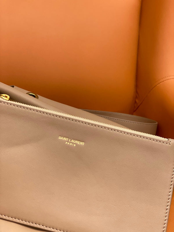 BB - YSL Bag - 2050
