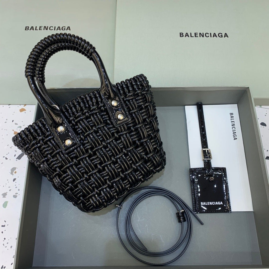 BLN-Ciaga Bistro XS Basket With Strap In Black , For Women,  Bags 16.1in/41LO 6713422IE2Y1000