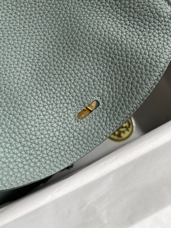 LO - HMS Luxury Bags - 911