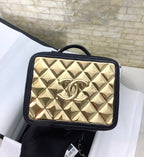 CHL - Vanity Case Black With Gold Metal For Women Handbags, Shoulder And Crossbody Bags 7.2in/19LO AS2900