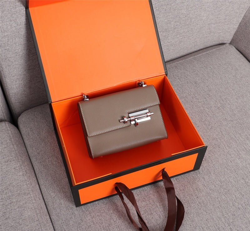 LO - HMS Luxury Bags - 818