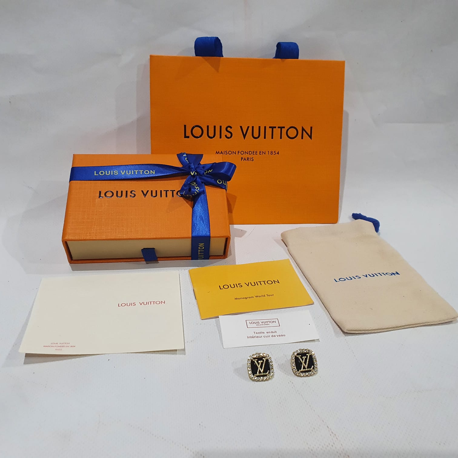 LO-LV bags 2182
