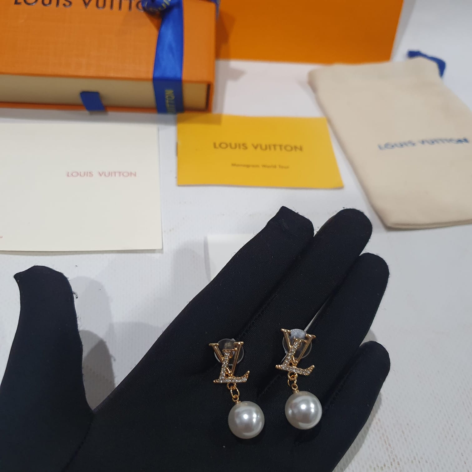 LO-LV bags 2187