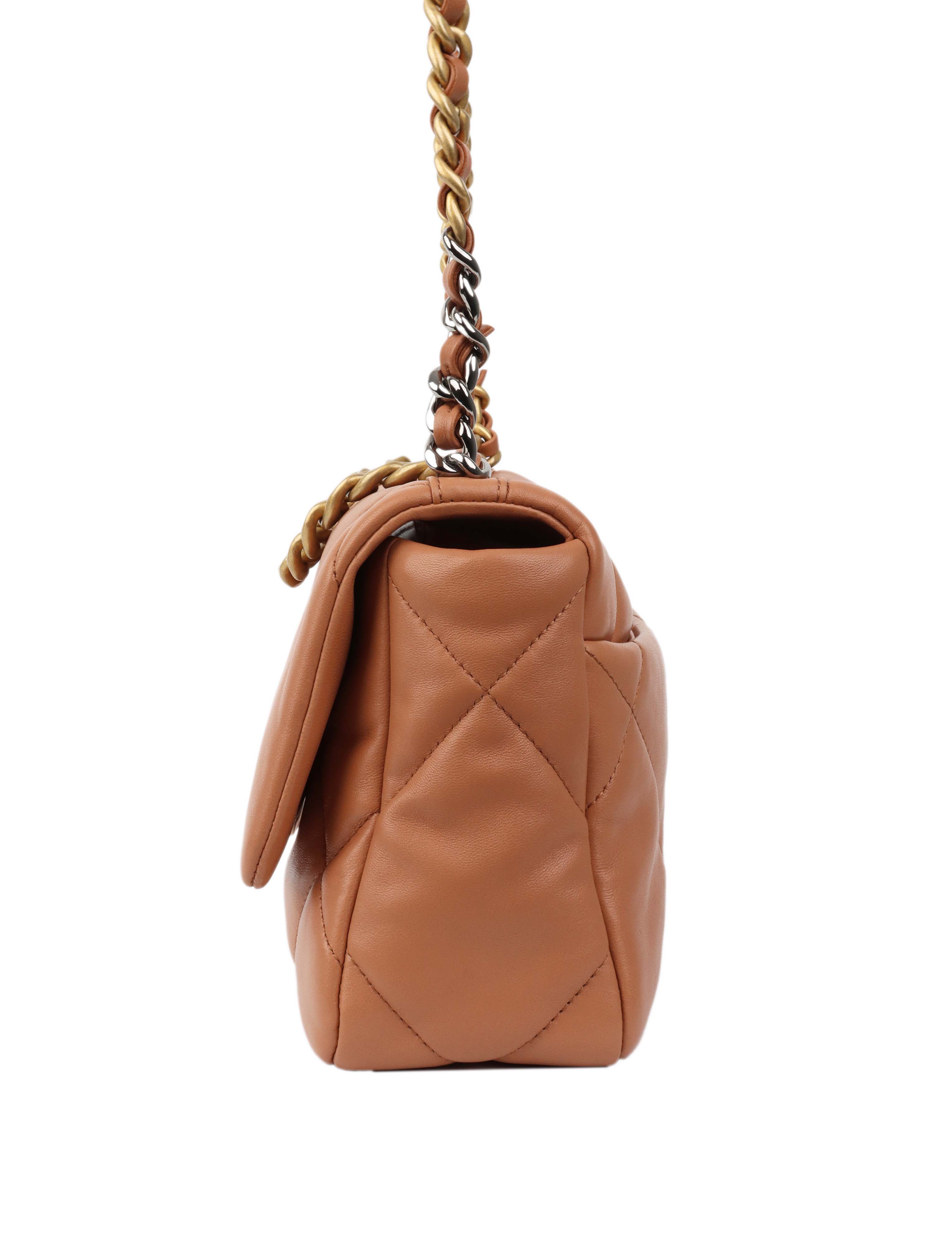 CHNL -  Small Caramel 19 Bag.