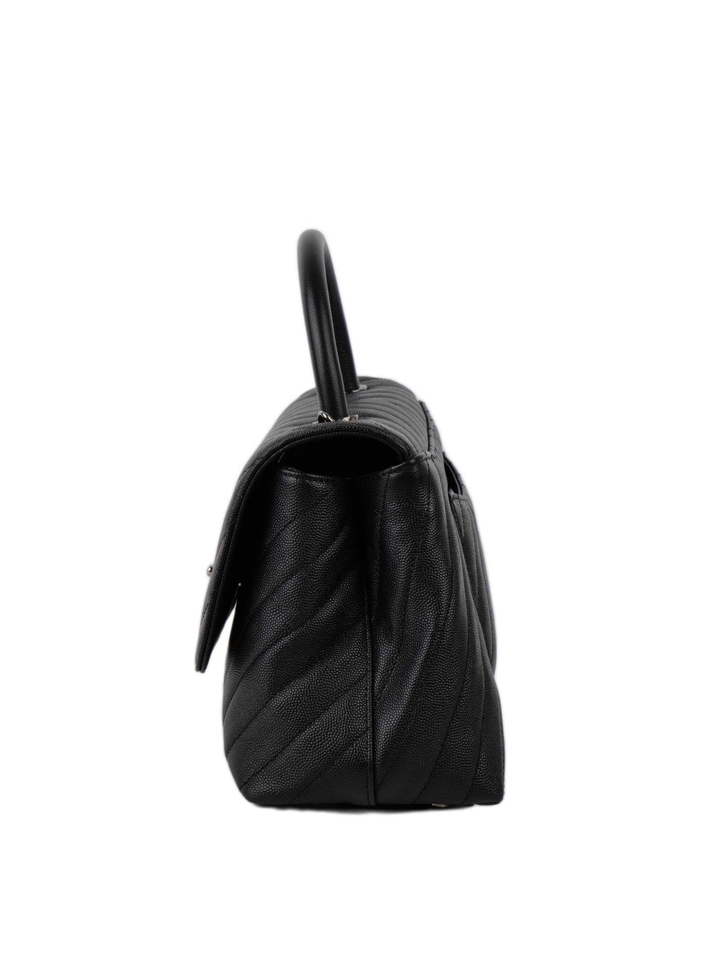 CHNL -  Medium Chevron So Black Coco Handle.