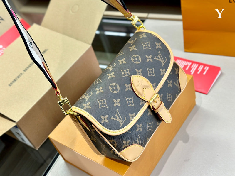 LO - LV Bags - 15093