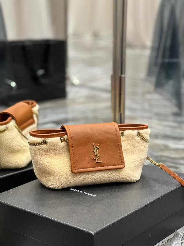BB - YSL Bag - 4224