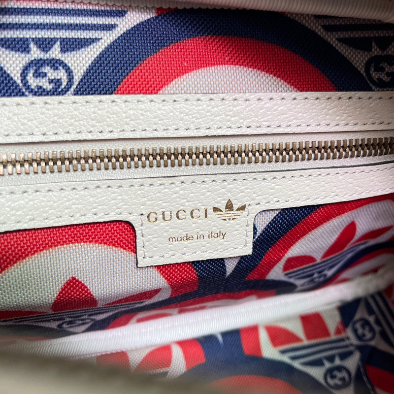 LO - GCC Bags - 1919