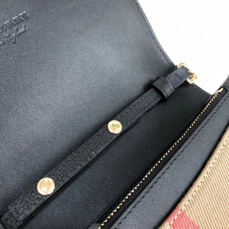 LO - B-BERRY BAGS - 001