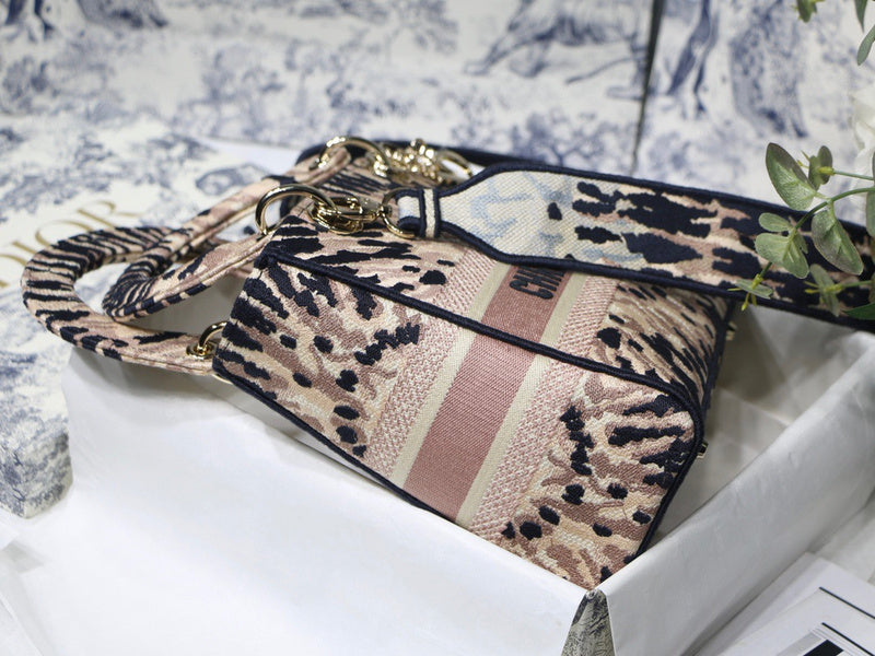 LO - DYOR   BAGS FOR WOMEN - FASHION LUXURY BAGS 135