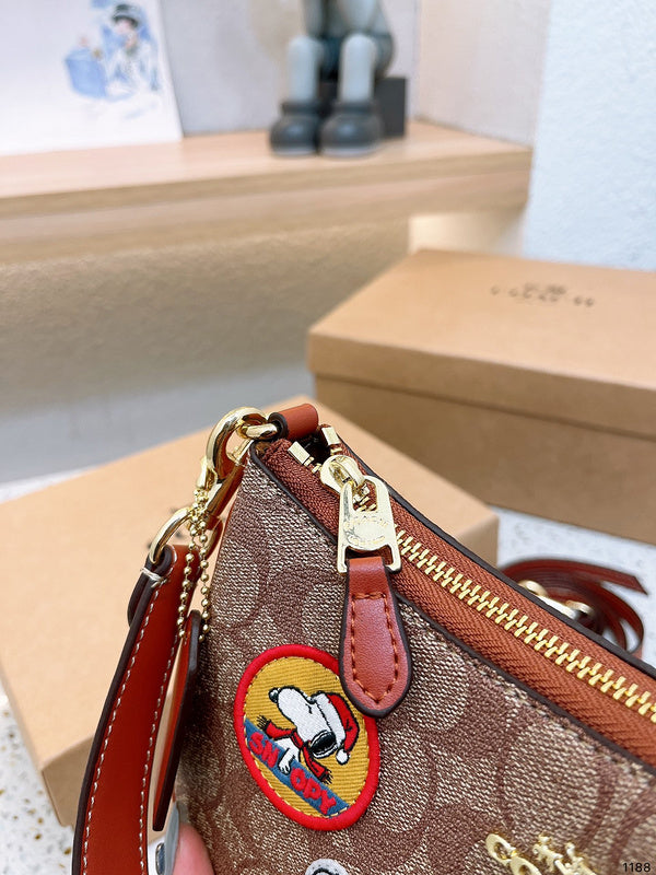 LO - CCH Bags - 303