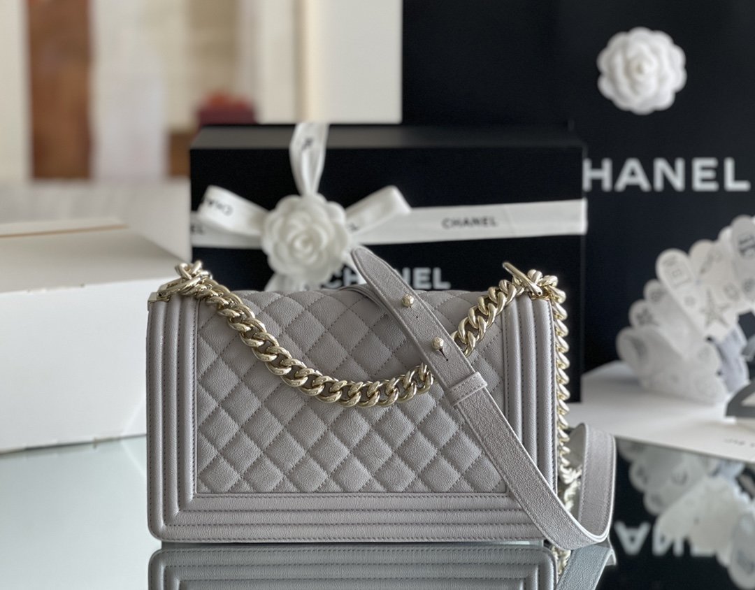 CHL - Medium Classic Flap Bag 25LO Grey For Women A67086