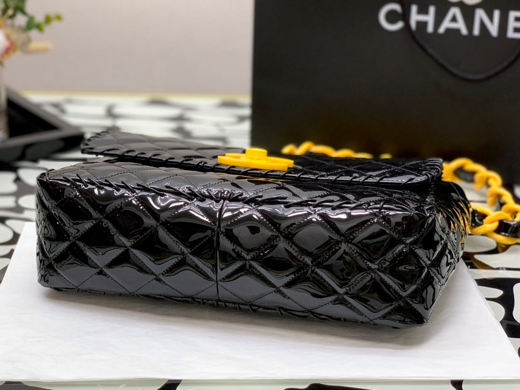 CHL - Vinyl Classic Black and Yellow Shoulder bag For Women 29LO/11.5in