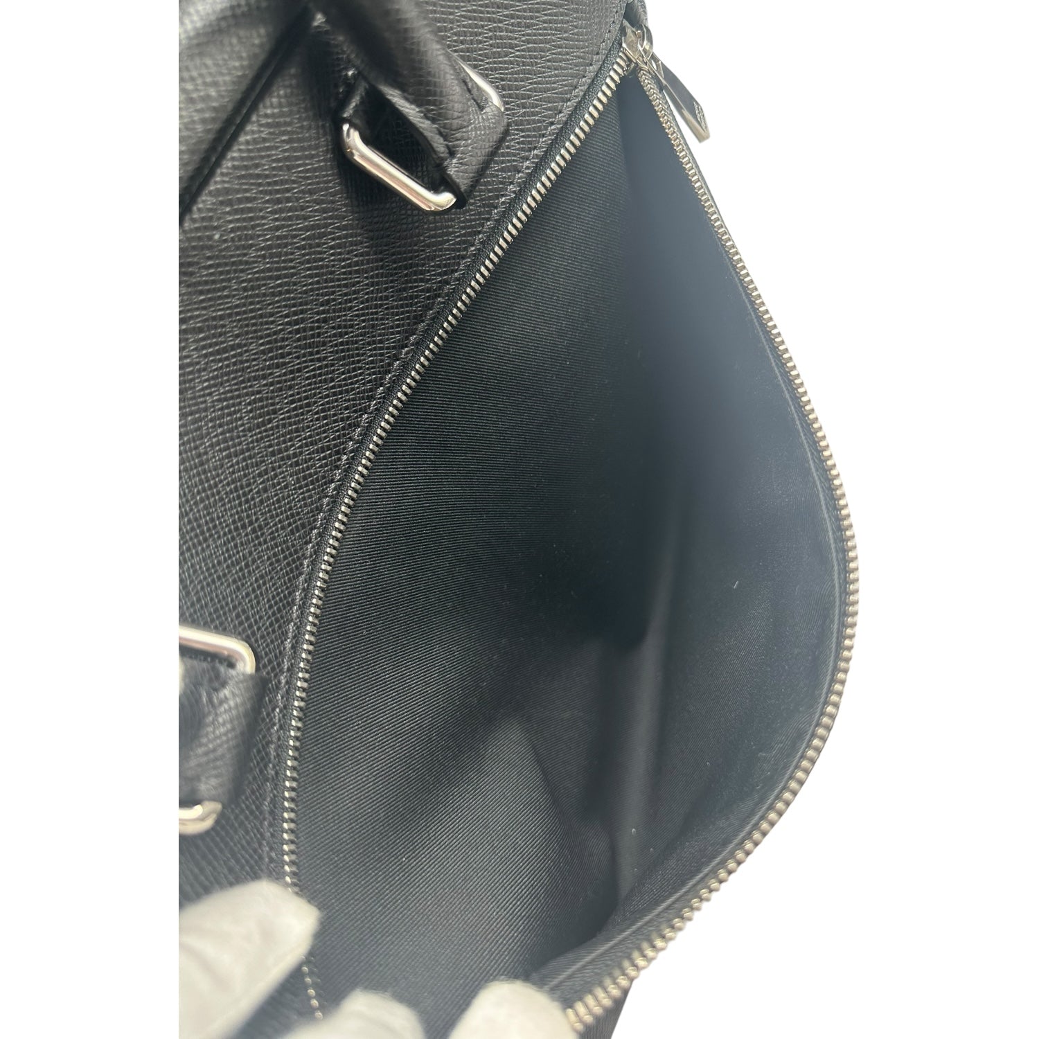 LO-LV bags 6071