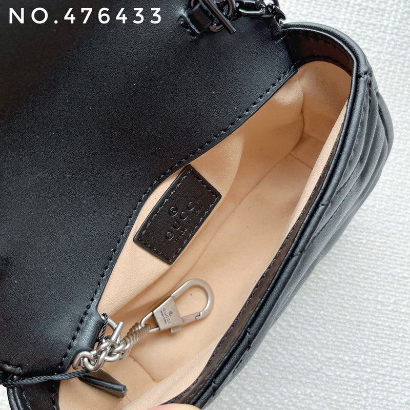 LO - GCC Bags - 1945
