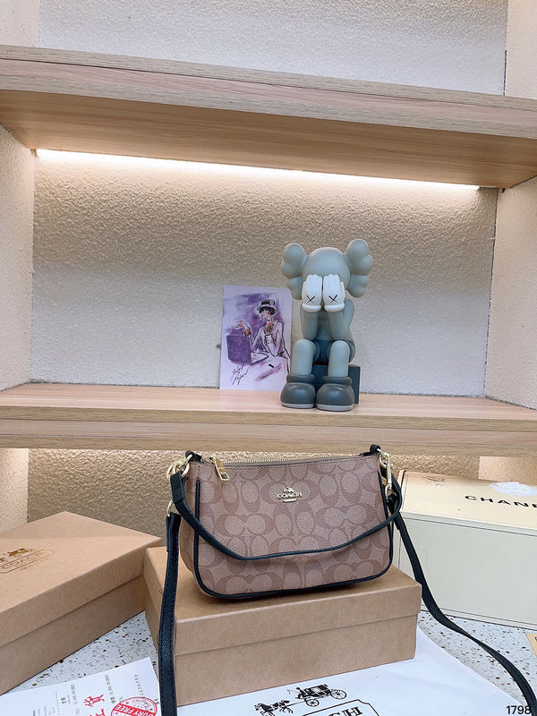 LO - CCH Bags - 025
