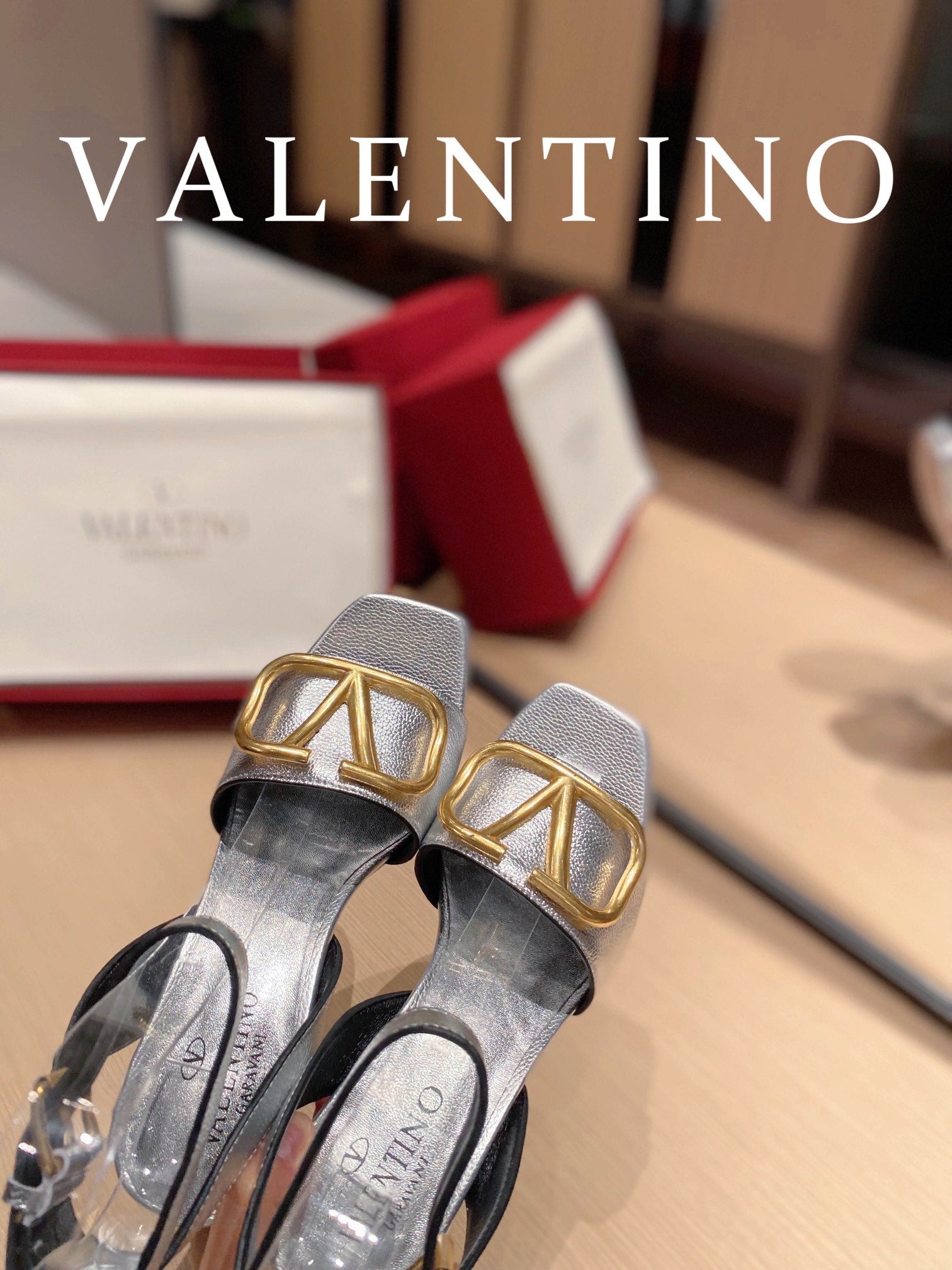 VAL -  Garavani Strap Heeled Sandals With V Logo Signature Embellishment SilLusso Official - For Women