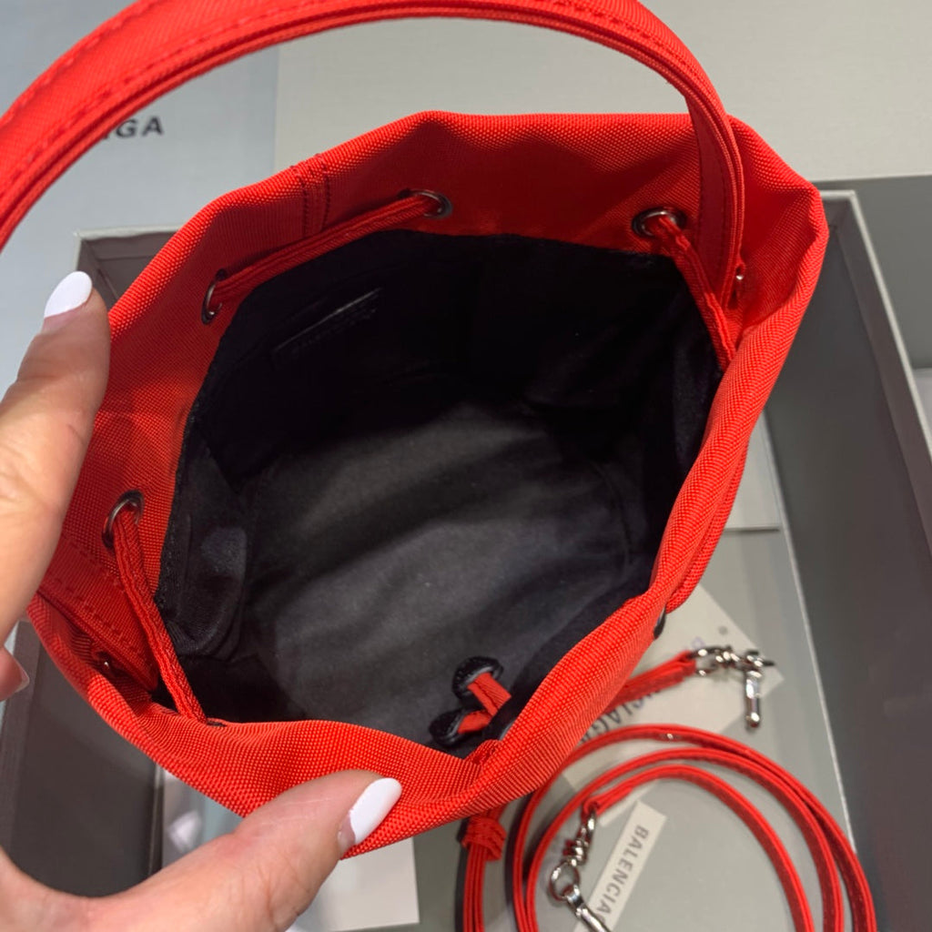 BLN-Ciaga Le Cagole Medium Bucket Bag In Red, For Women,  Bags 11.8in/30LO