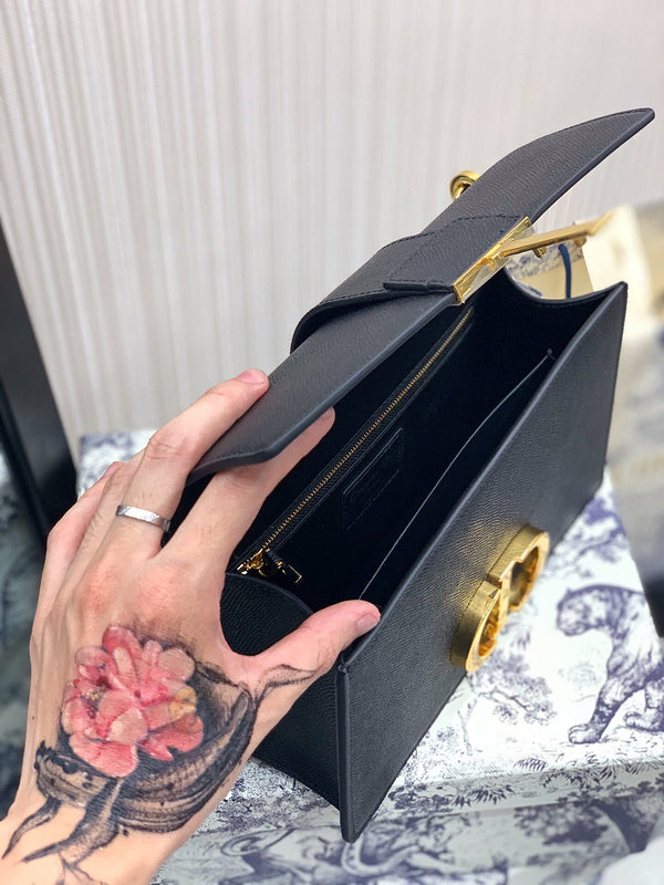 LO - DYOR   BAGS FOR WOMEN - FASHION LUXURY BAGS 235