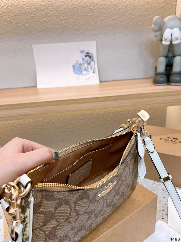 LO - CCH Bags - 200