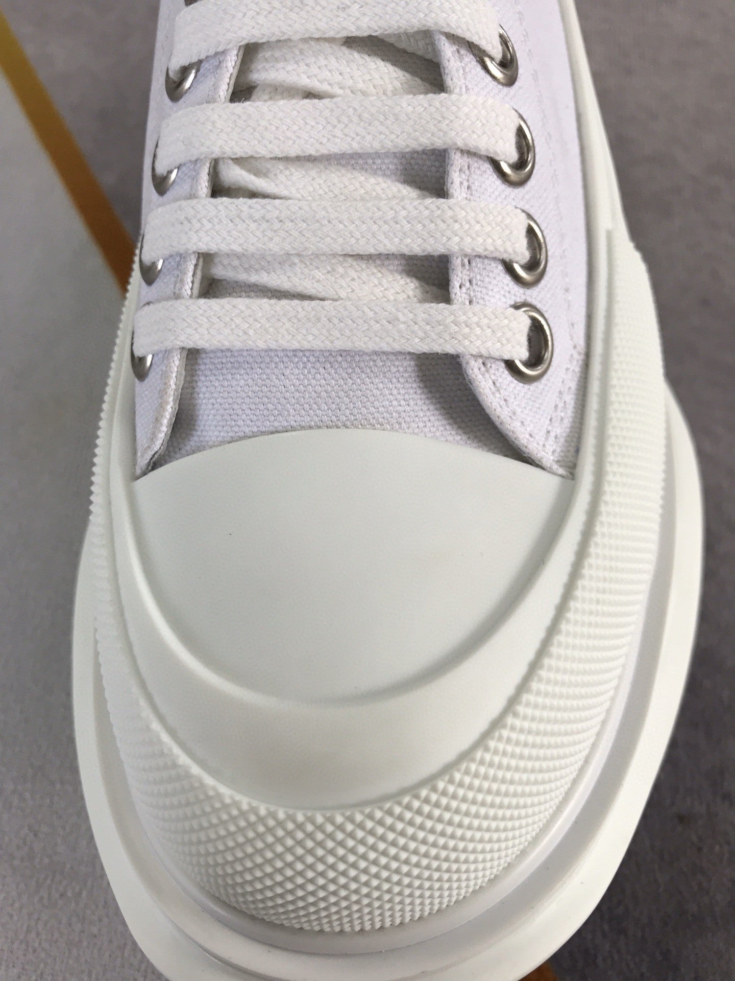 Alex - McQueen Tread Slick Lace Up Cotton White For Men 604257W4MV29000