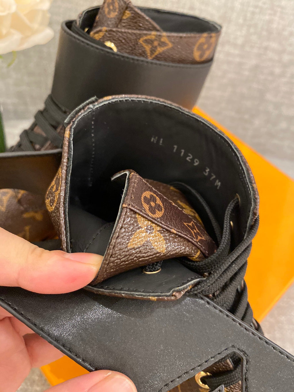 LO-LV bags 3454