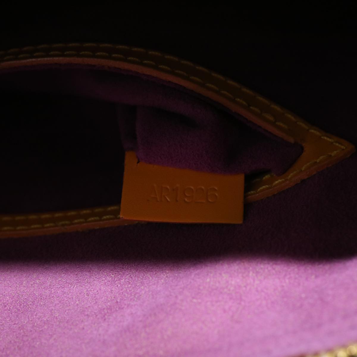 LO-LV bags 2383