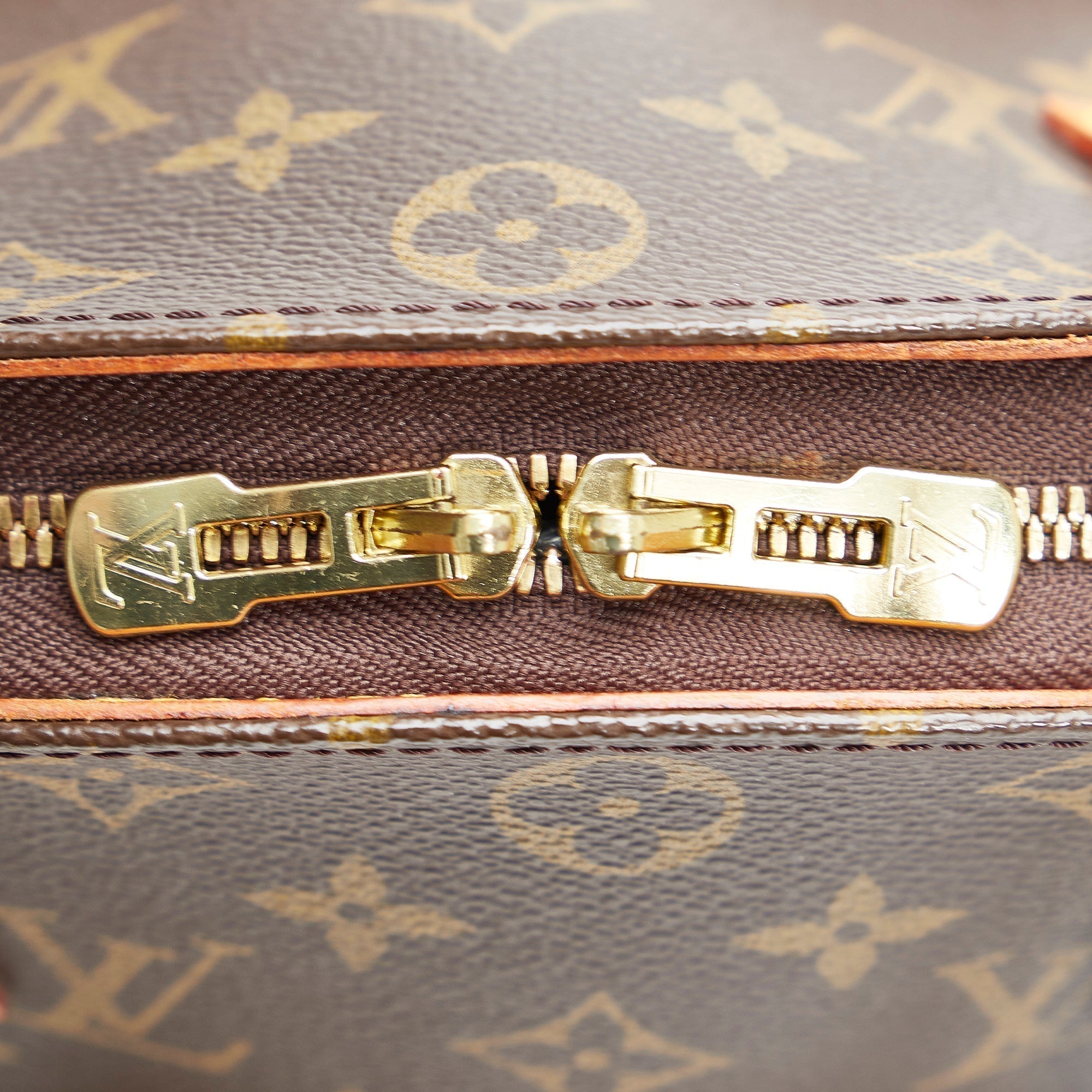LO-LV bags 2261