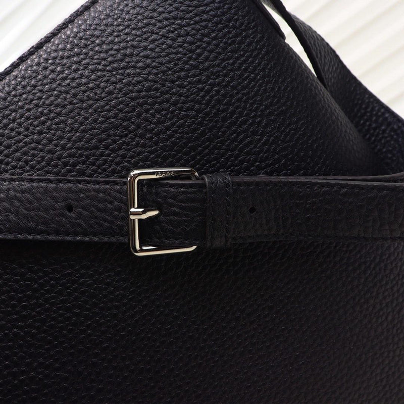 LO - GCC Bags - 1100
