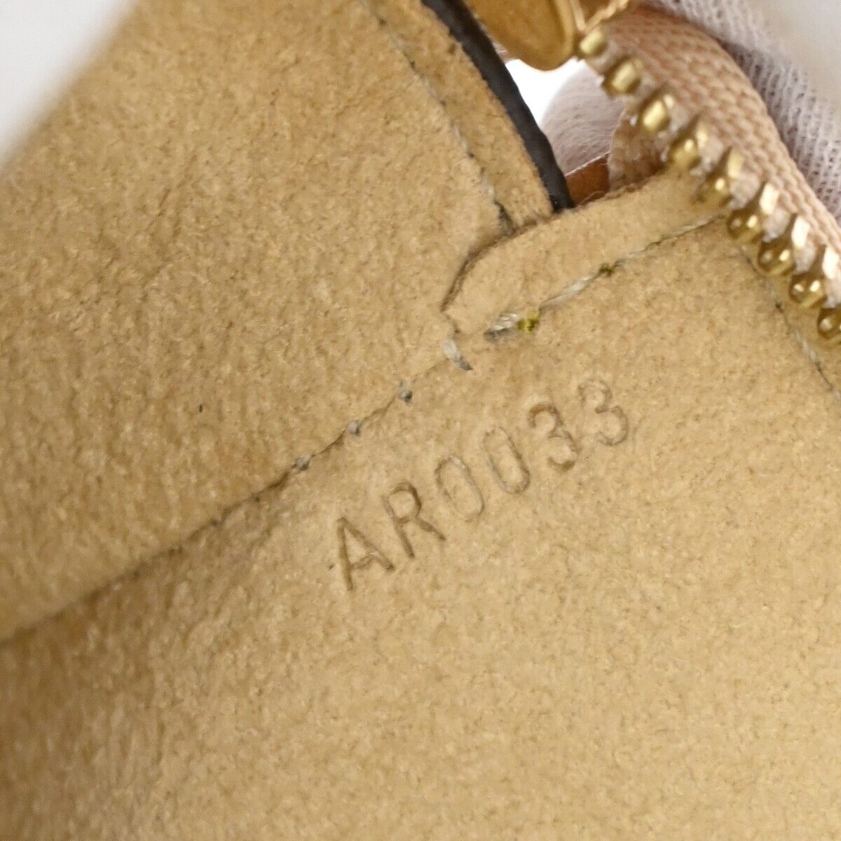 LO-LV bags 871