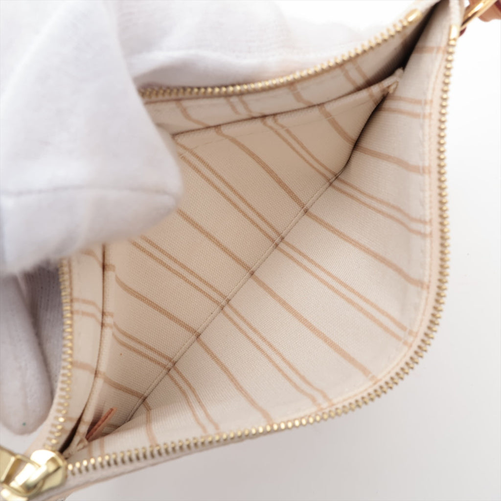 LO-LV bags 2007