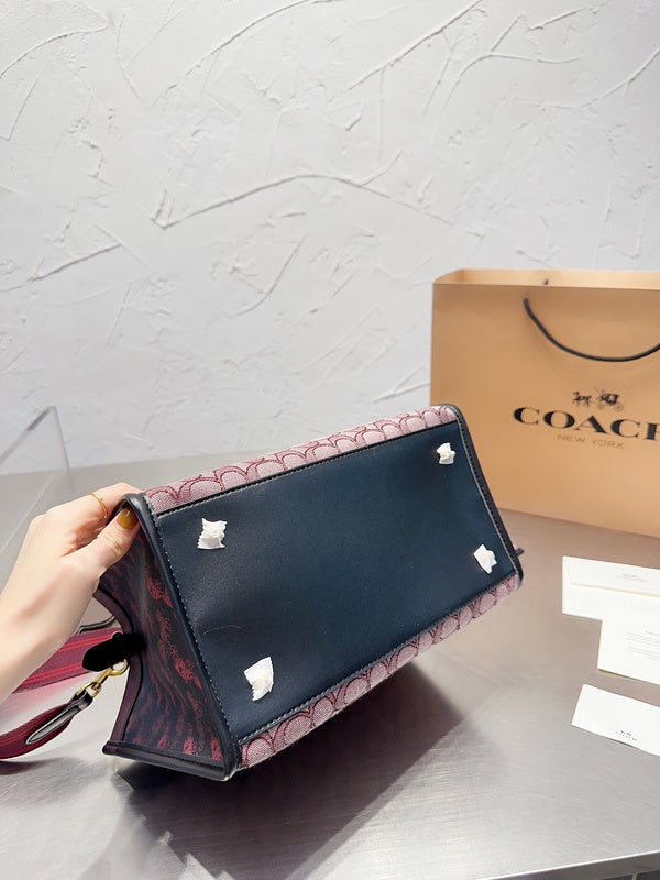 LO - CCH Bags - 194