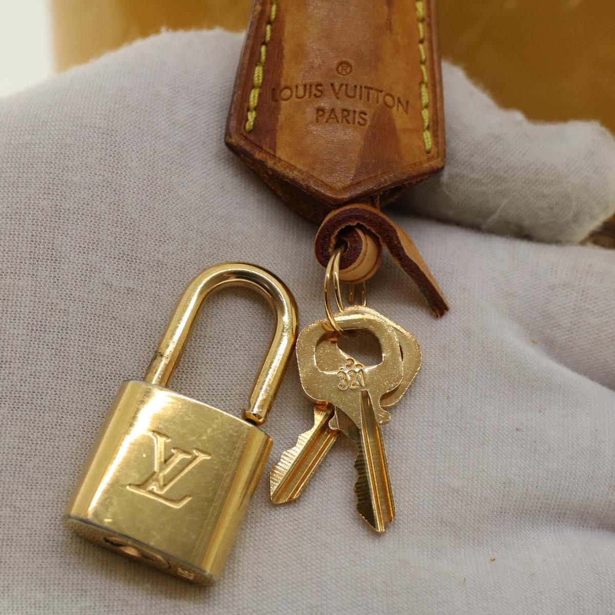 LO-LV bags 2745