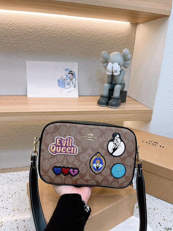 LO - CCH Bags - 302