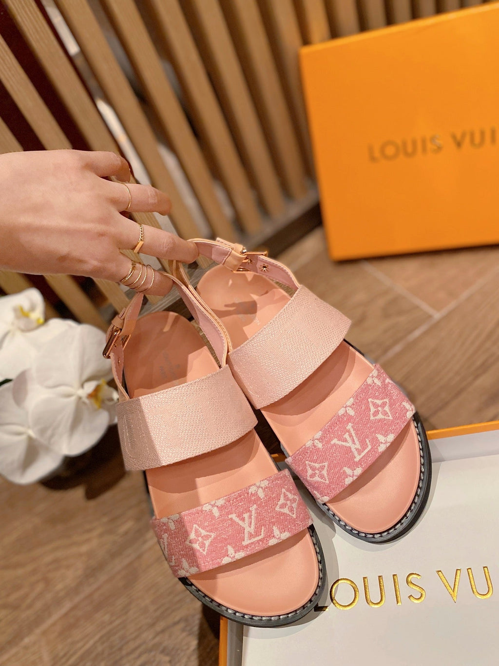 LO-LV bags 1993