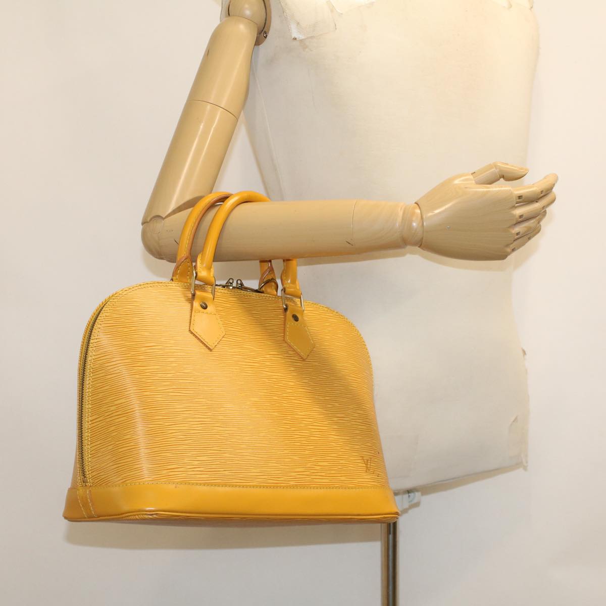LO-LV bags 2384