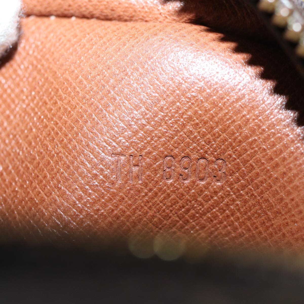 LO-LV bags 1290