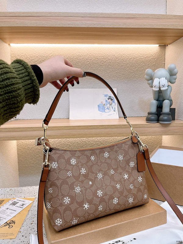 LO - CCH Bags - 219