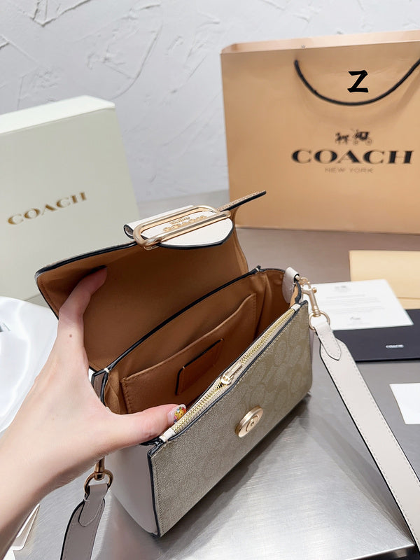 LO - CCH Bags - 080