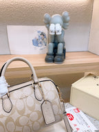 LO - CCH Bags - 103