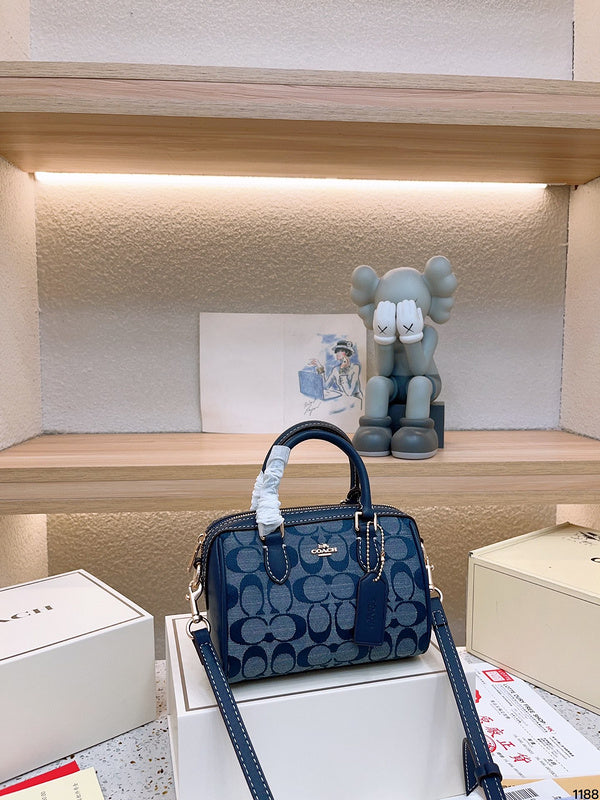 LO - CCH Bags - 104