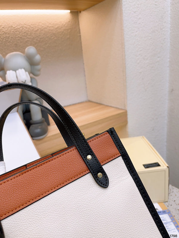 LO - CCH Bags - 010