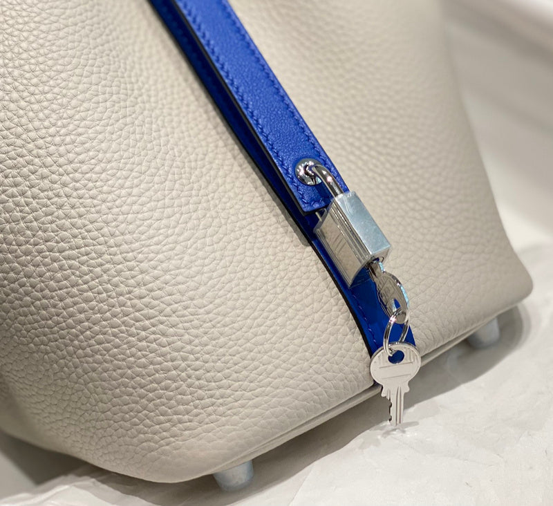 LO - HMS Luxury Bags - 852