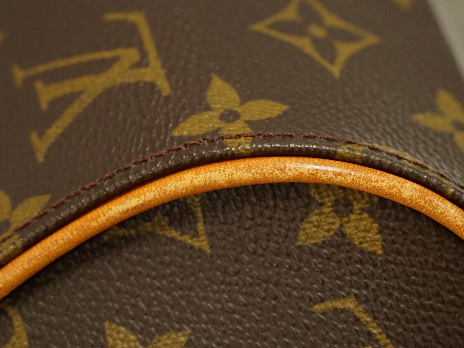 LO-LV bags 7028